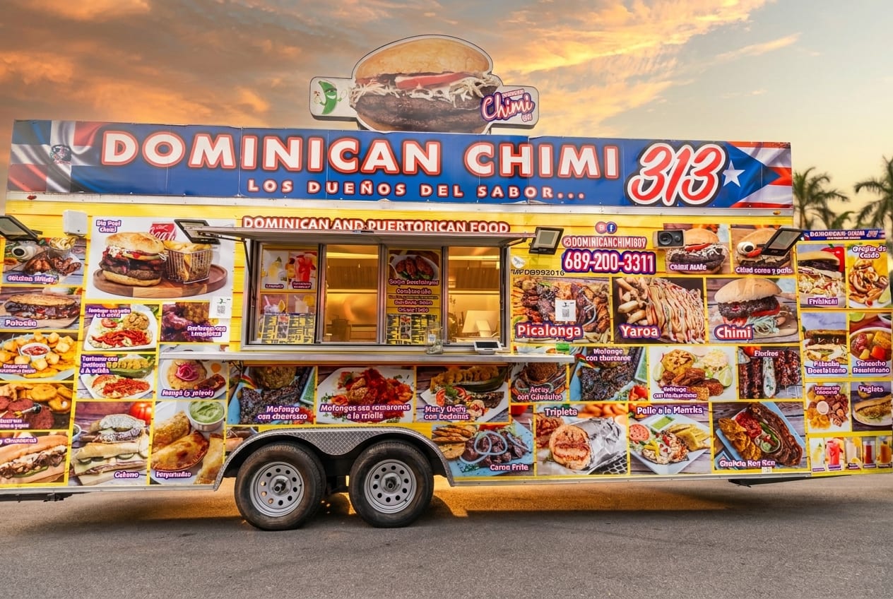 Dominican Chimi 1 — Dominican food truck at World Food Trucks